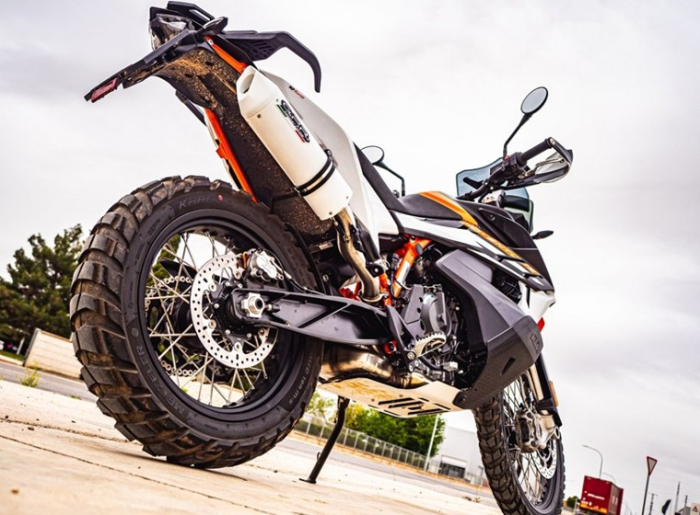 Slip-on exhaust GPR ALBUS EVO4 KT.100.2.ALBE4 White glossy including removable db killer and link pipe [6]