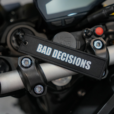 Brelocuri - Breloc textil VYROS Bad Decisions