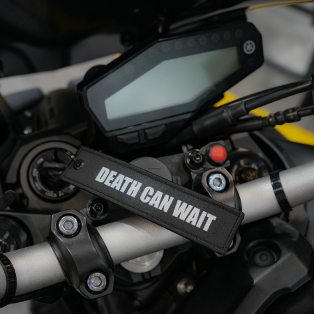 Brelocuri - Breloc textil VYROS Death Can Wait