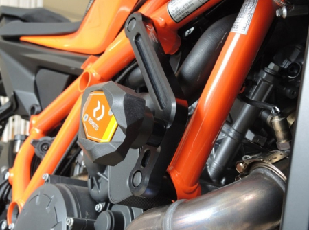 Crash sliders RDMOTO KTM13N black polyamide with black caps [3]