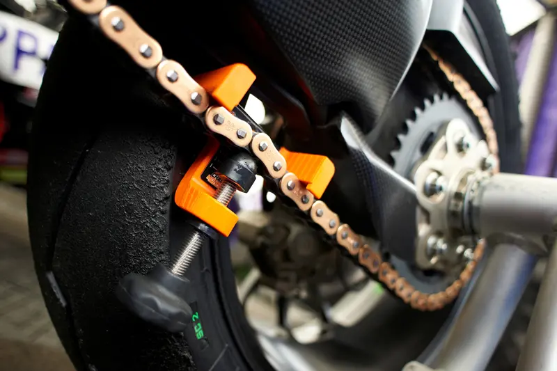 Dispozitiv pentru tensionarea lantului TRU-TENSION Chain Monkey [3]