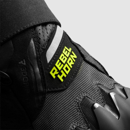 Manusi Rebelhorn Defender [10]