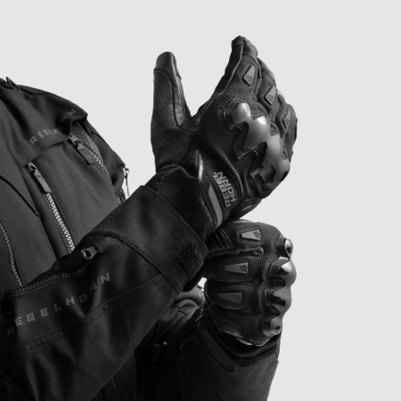 Manusi Rebelhorn Defender [3]