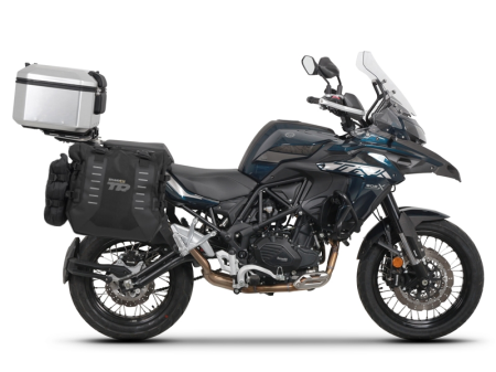 Piese moto - Set complet de genti laterale adventure SHAD TERRA TR40 si topcase din aluminiu SHAD TERRA 48L, incluzand kitul de montaj SHAD Benelli TRK 502 X