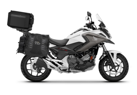 Piese moto - Set complet de genti laterale adventure SHAD TERRA TR40 si topcase din aluminiu SHAD TERRA TR55 PURE BLACK, incluzand kitul de montaj SHAD HONDA NC 750X