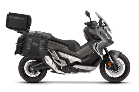 Piese moto - Set complet de genti laterale adventure SHAD TERRA TR40 si topcase din aluminiu SHAD TERRA TR55 PURE BLACK, incluzand kitul de montaj SHAD HONDA X-ADV 750