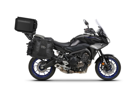 Piese moto - Set complet de genti laterale adventure SHAD TERRA TR40 si topcase din aluminiu SHAD TERRA TR55 PURE BLACK, incluzand kitul de montaj SHAD YAMAHA TRACER 900/GT