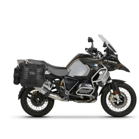Piese moto - Set de genti laterale adventure SHAD TERRA TR40, incluzand kitul de montaj SHAD BMW R1200/R1250GS ADVENTURE