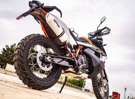 Slip-on exhaust GPR ALBUS EVO4 KT.105.2.ALB White glossy including removable db killer and link pipe [8]