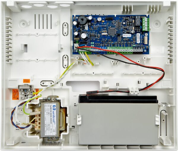 Eclipse 32 * Sistem de alarma 8x2 zone (ATZ) pe placa extensibil la 32 zone prin module de extensie, 8 partitii [2]