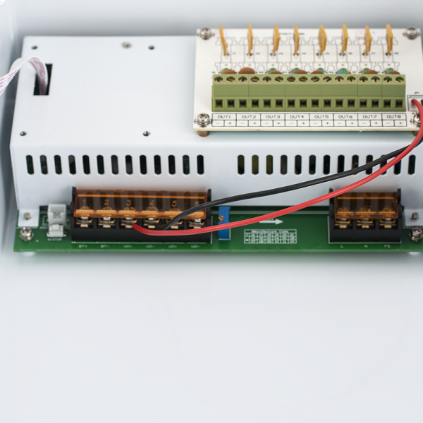 YPS-12-8-10 * Sursa de alimentare cu backup, pentru sisteme CCTV, cu 8 canale [3]