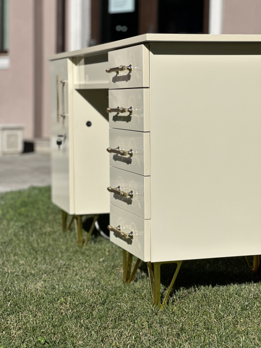 Masa profesionala de manichiura Alice, 135cm, 105W putere, sistem de aspirare inclus, 1100 mc/h [6]