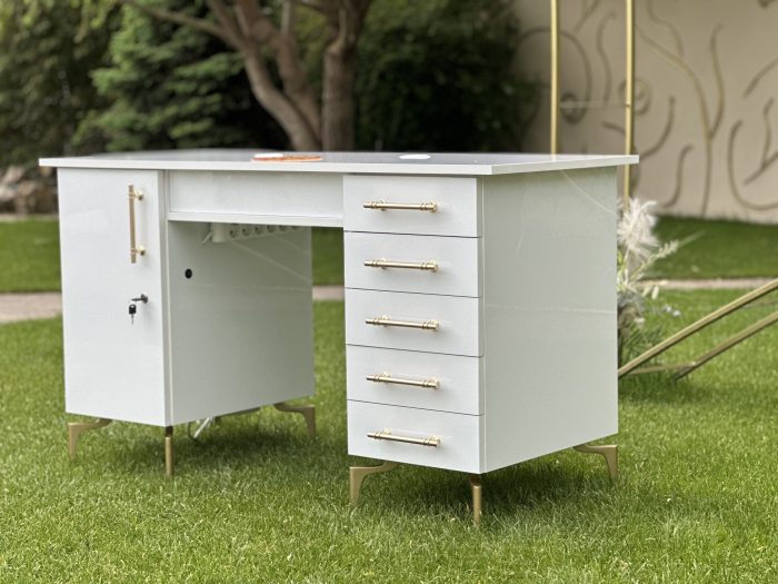 Masa profesionala de manichiura Alice, 135cm, 105W putere, sistem de aspirare inclus, 1100 mc/h [1]