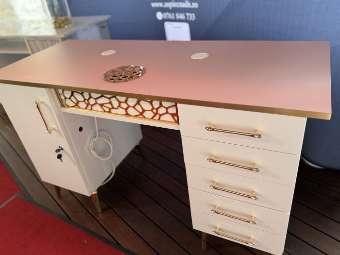 Masa profesionala de manichiura ROYAL TOUCH, 135cm, 105W putere, sistem de aspirare inclus, 1100 mc/h [2]