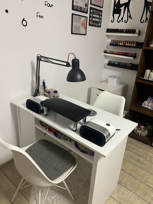 Masa profesionala de manichiura Slim, 135cm, 105W putere, sistem de aspirare inclus, 1100 mc/h [1]