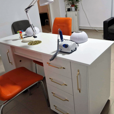 Mese manichiura - Masa profesionala de manichiura Arianne