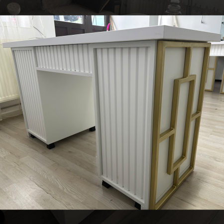 Masa profesionala de manichiura Simona, 135cm, 105W putere, sistem de aspirare inclus, 1100 mc/h [1]