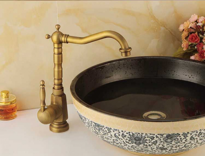 Baterie lavoar Bona Old Gold inalta, montaj pe blat sau lavoar, alama, auriu, perlator aer [14]