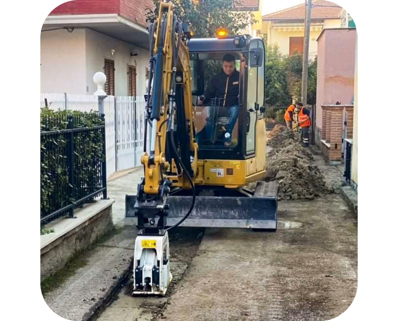 Plăci Vibrocompactoare