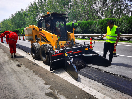 Alte atasamente - Finisor asfalt Simex