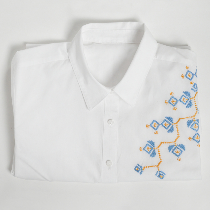 Camasa clasica, broderie "Albastrele" [4]