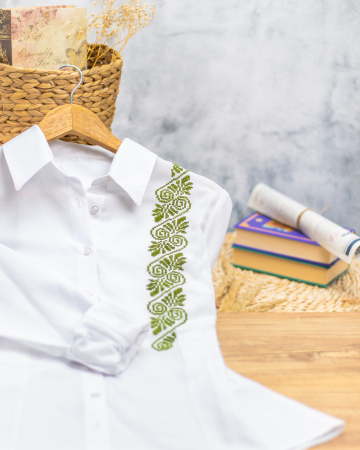 Camasa clasica, brodata cu model traditional [2]