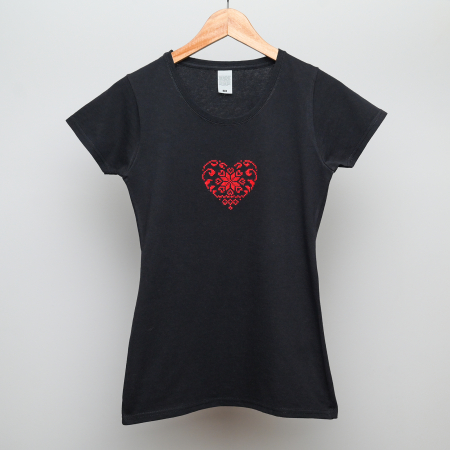 Tricou cu inimioara rosie [1]