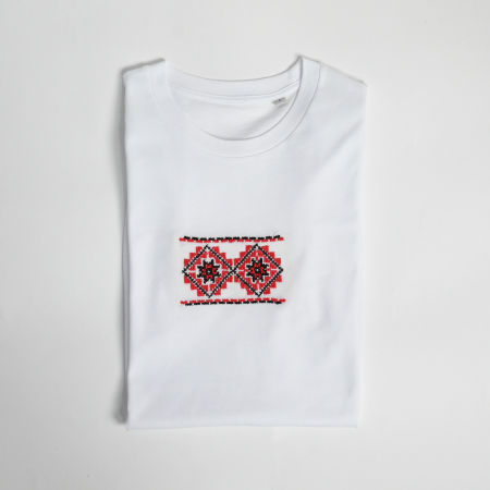 Tricou premium brodat cu model traditional [3]