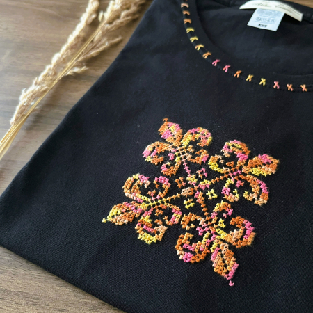 Tricouri Dama - Tricou "steluta colorata"