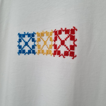 Tricou brodat cu drapelul [2]