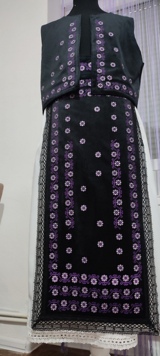 Costum traditional 2 [4]