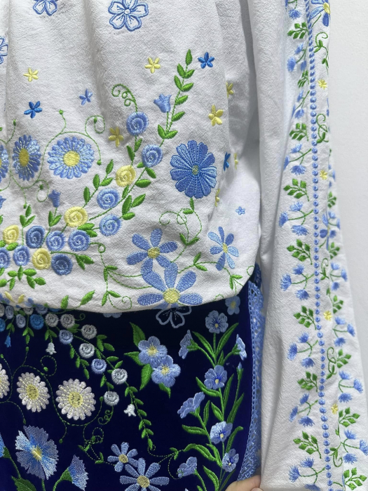 Costum traditional set [10]