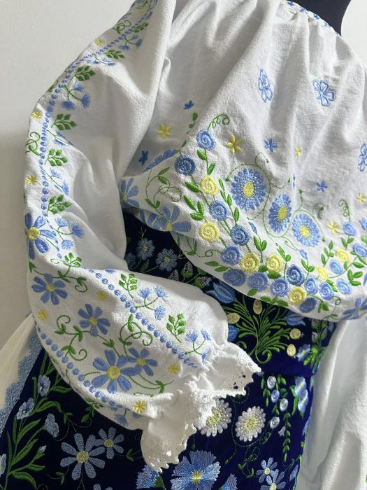 Costum traditional set [5]