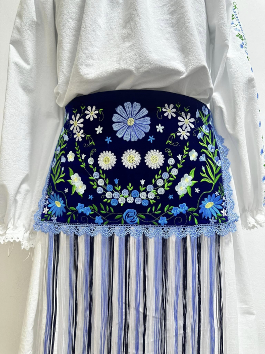 Costum traditional set [8]