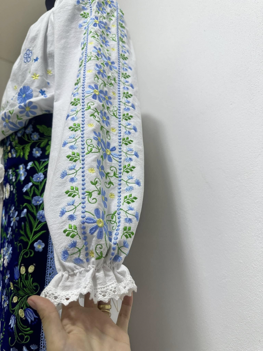 Costum traditional set [12]