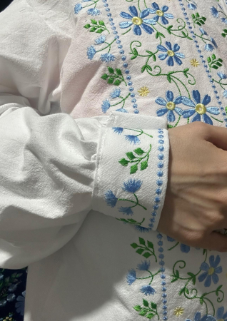 Costum traditional set [10]