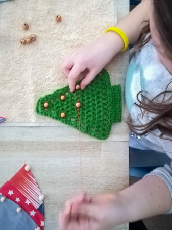 Atelier de decorat bradul de Craciun pentru copii [4]