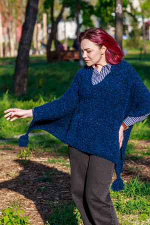 Articole Femei - Poncho Tricotat Manual pentru Femei, albastru