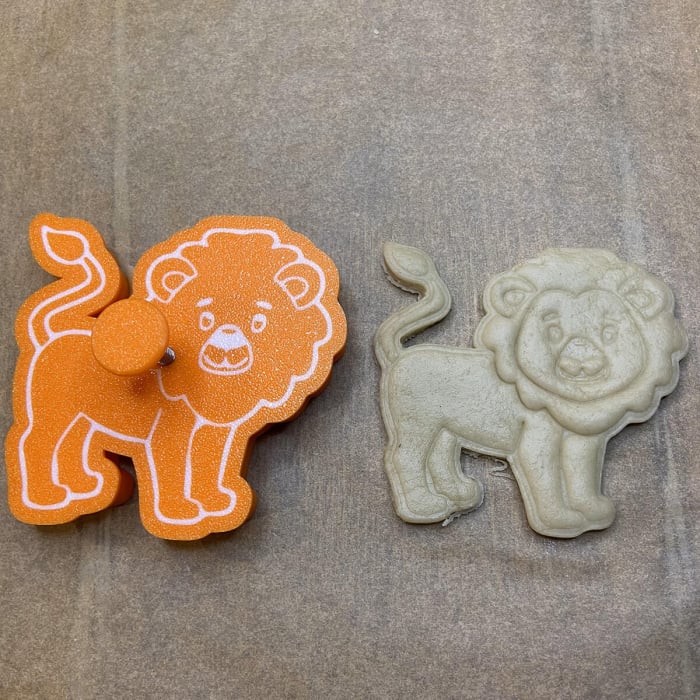 CookieStamp - Leu, 85x90x16 mm - Cookie Cutter Decorativ pentru Aluat, Ștampilă pentru Biscuiți Unicat - Ideal pentru copii [6]
