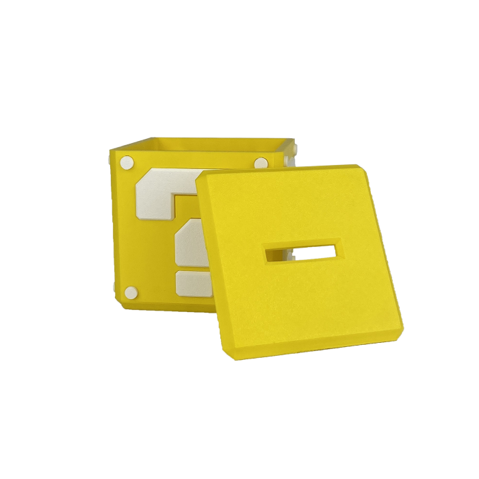 Pusculita Cub Mario, design Mystery Box, 10x10x10cm cu capac de deschidere, Galben/Alb [3]