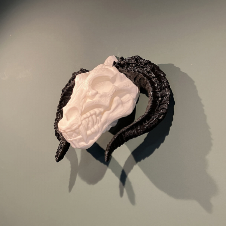 Decorațiuni Personalizate - Cap de Dragon Decorativ - Trofeu Fantasy pentru Perete | Fabricat în România din PLA | Cadou pentru Iubitori de Fantezie și Mitologie sau pentru jucători D&D