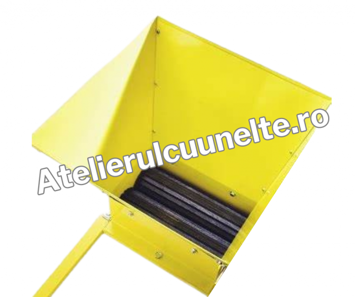 * OFERTA * PACHET ZDROBITOR STRUGURI MANUAL 500KG/ORA + TEASC 40L CUVA EXTRA MARE ! [2]