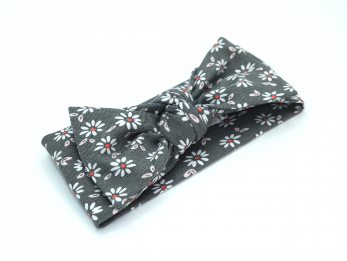 Bentita Ollie Grey Daisies [2]