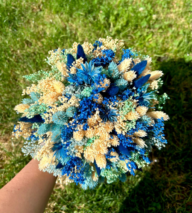 Buchet mireasă/nașă în cromatică alb, bleo și albastru [1]