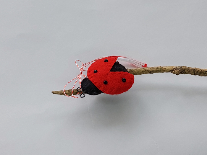 Mărțișor broșă – Buburuză cu lavandă [2]