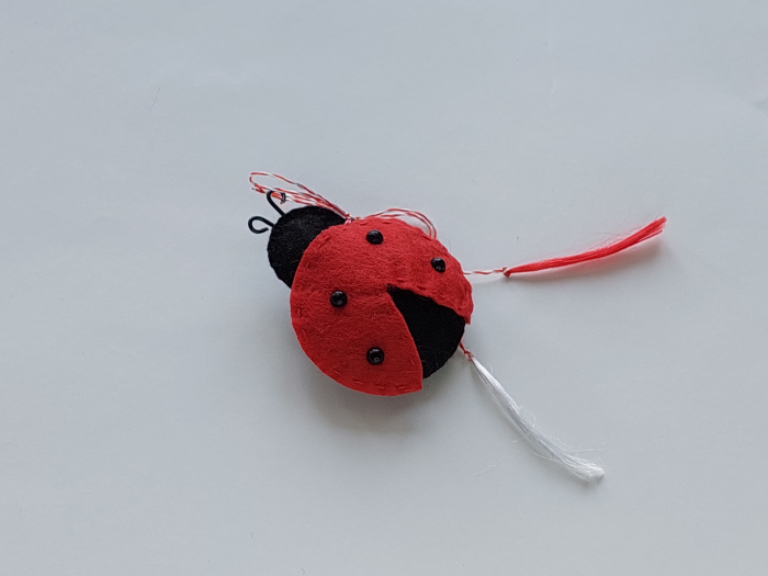 Mărțișor broșă – Buburuză cu lavandă [1]