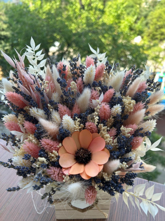 Aranjament cu  flori uscate decorative [1]