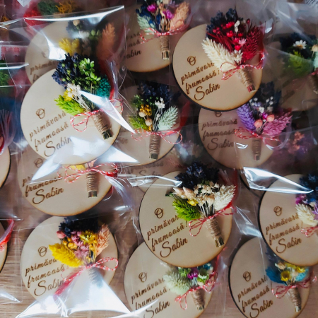 Mărțisor magnet- mini buchet flori uscate pe bază de lemn personalizat [2]