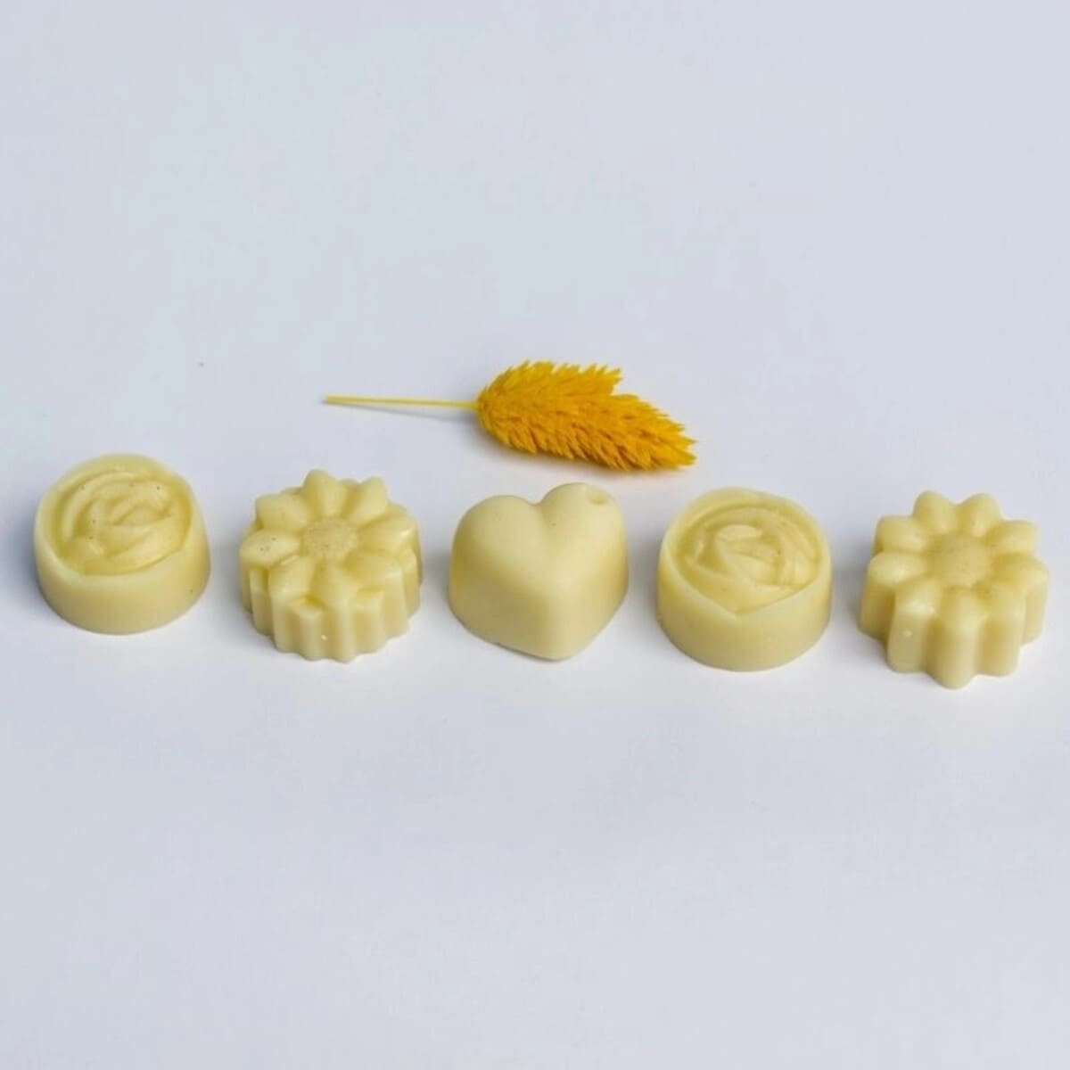 Marturii capsule din ceara de soia si parfum de grepfruit/mango – galben [3]