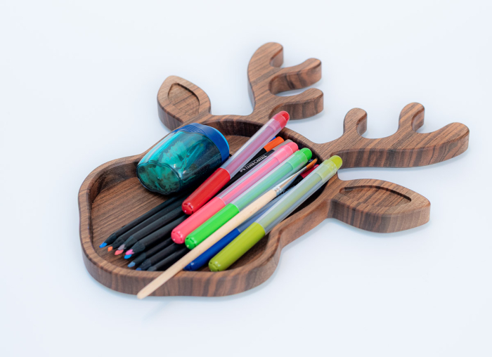 Tavita Rudolf din lemn de nuc realizata manual [7]